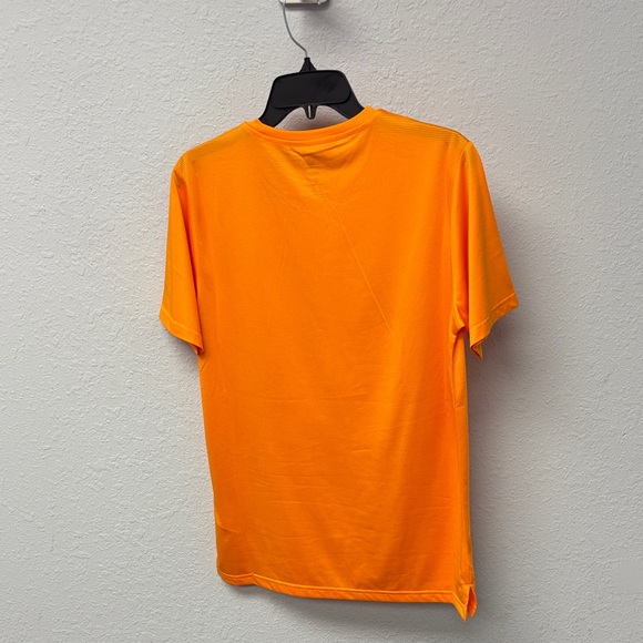 NWT New Balance Men's Sz Small Sport Essential Bright Orange SSTee w NB DRY - Picture 8 of 10